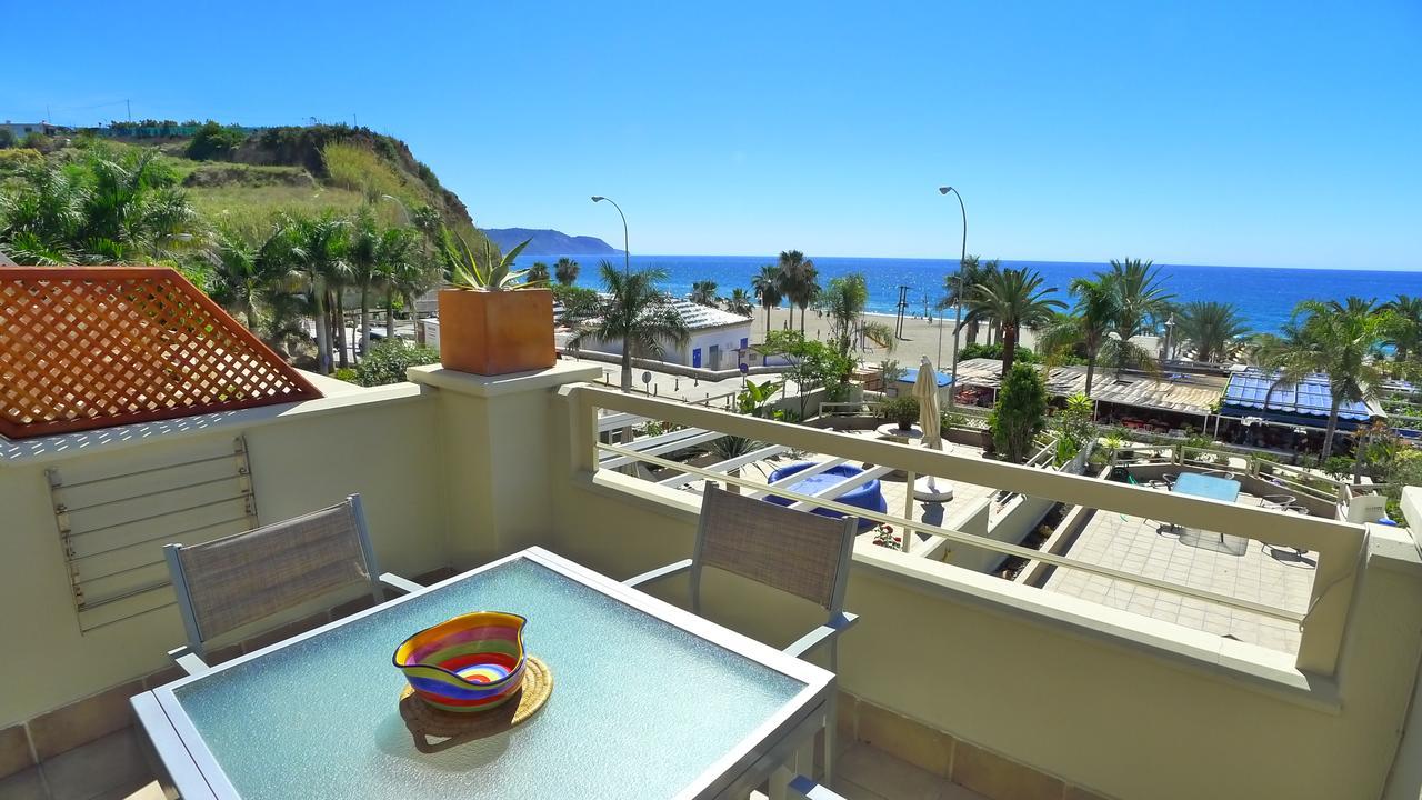 Burriana Front Line Apartment Nerja Luaran gambar