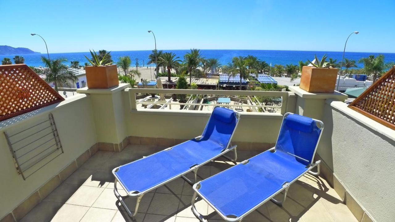 Burriana Front Line Apartment Nerja Luaran gambar