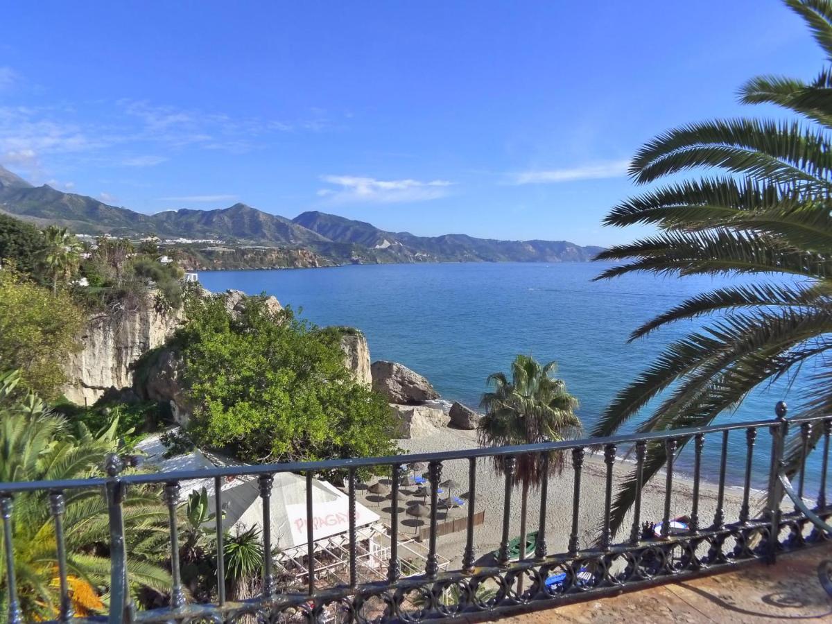 Burriana Front Line Apartment Nerja Luaran gambar