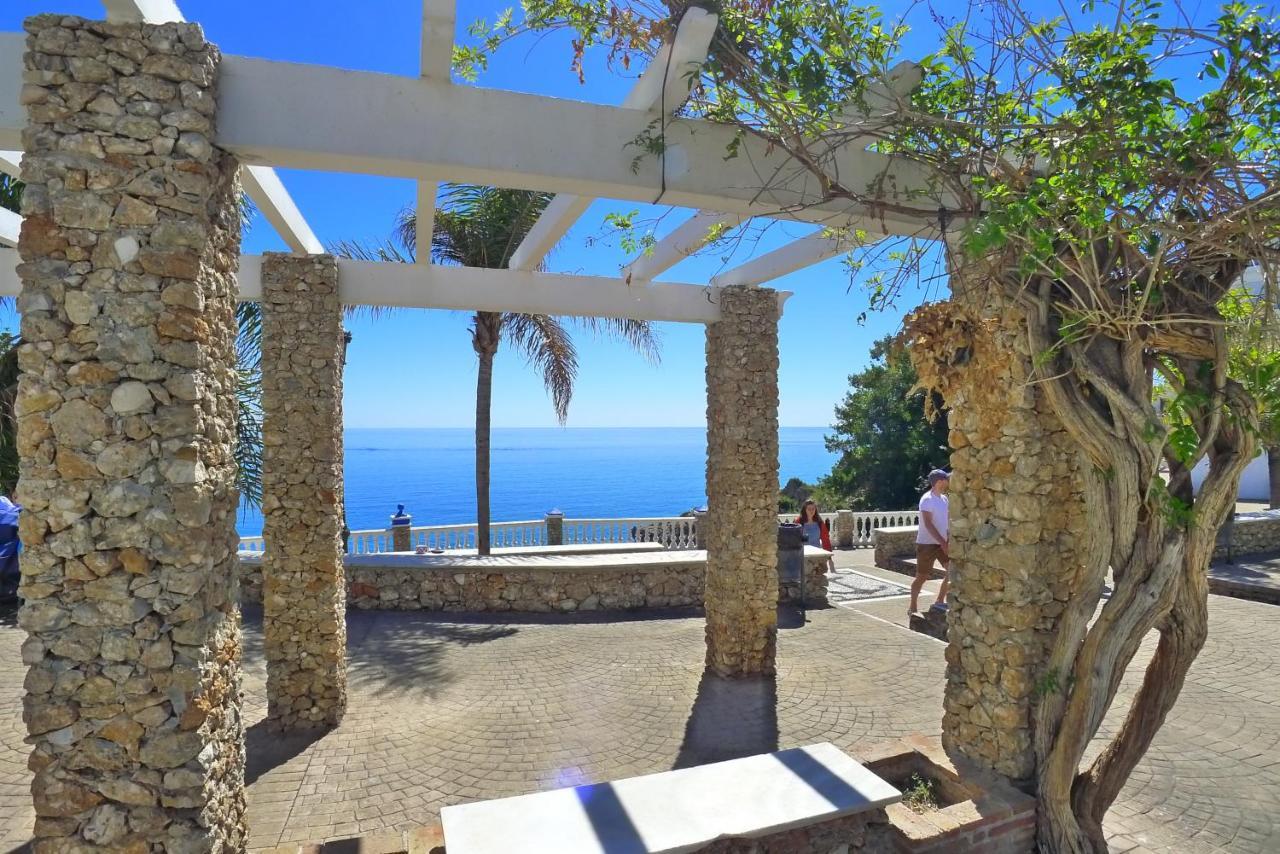 Burriana Front Line Apartment Nerja Luaran gambar